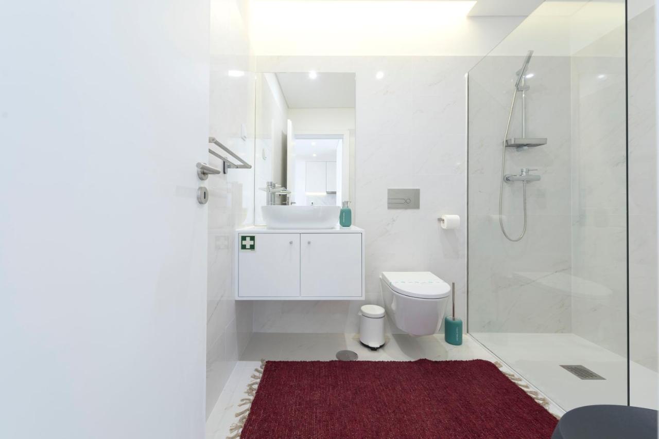 Lovelystay - Central Flat W/ Ac & Balcony Порто Екстериор снимка