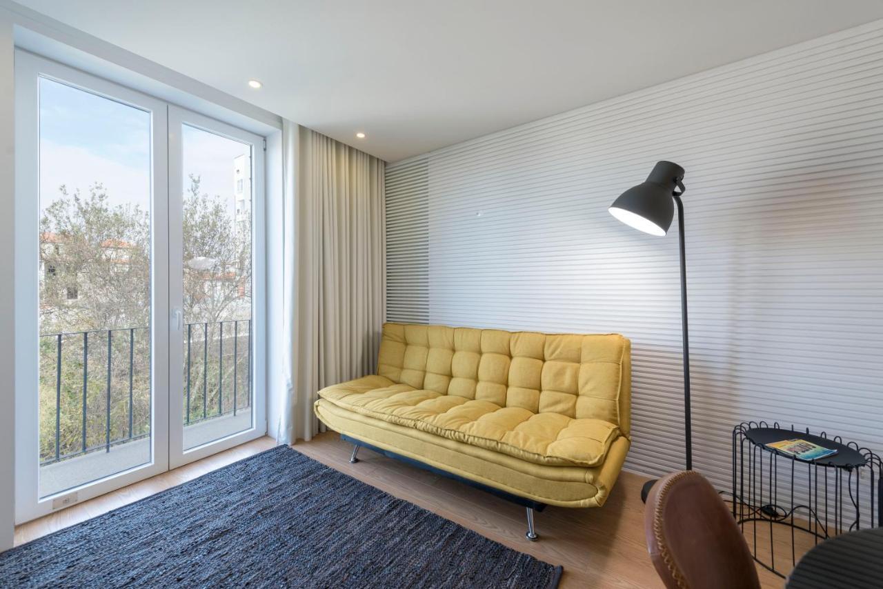 Lovelystay - Central Flat W/ Ac & Balcony Порто Екстериор снимка